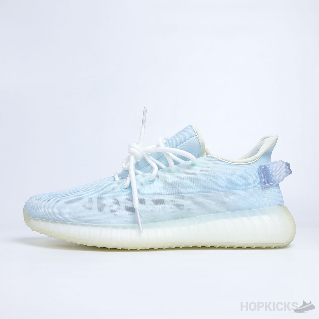 Baby blue hot sale yeezys 7